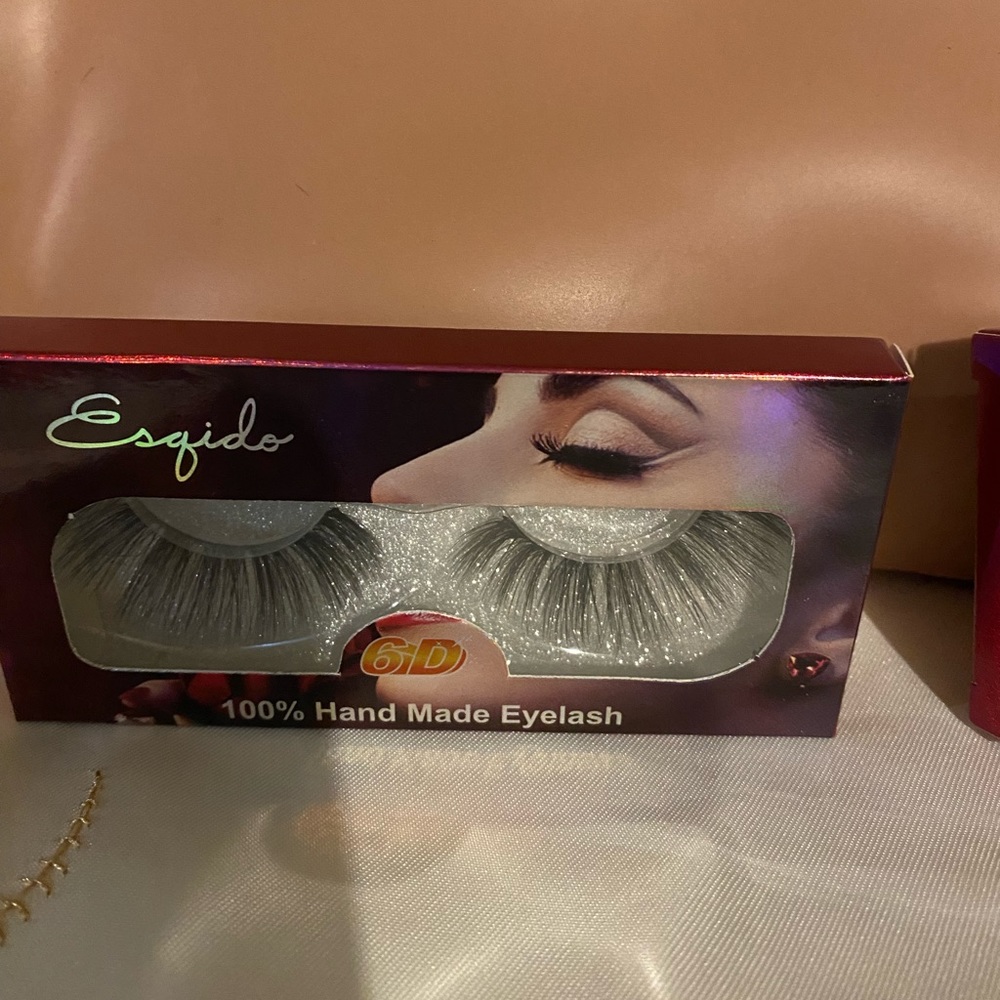 Eye lashes - Picture 8 of 8